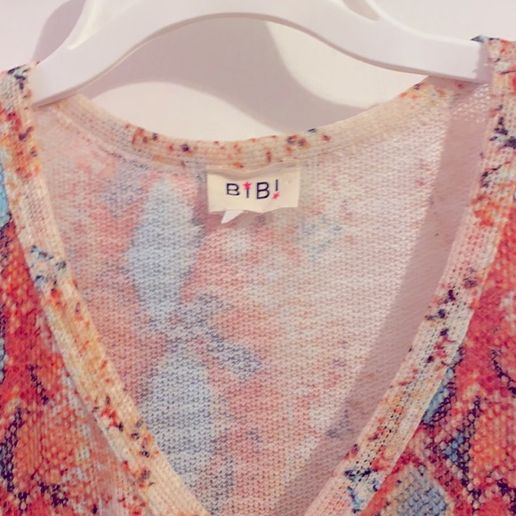Boutique Bibi woven top like new! - Picture 2 of 4